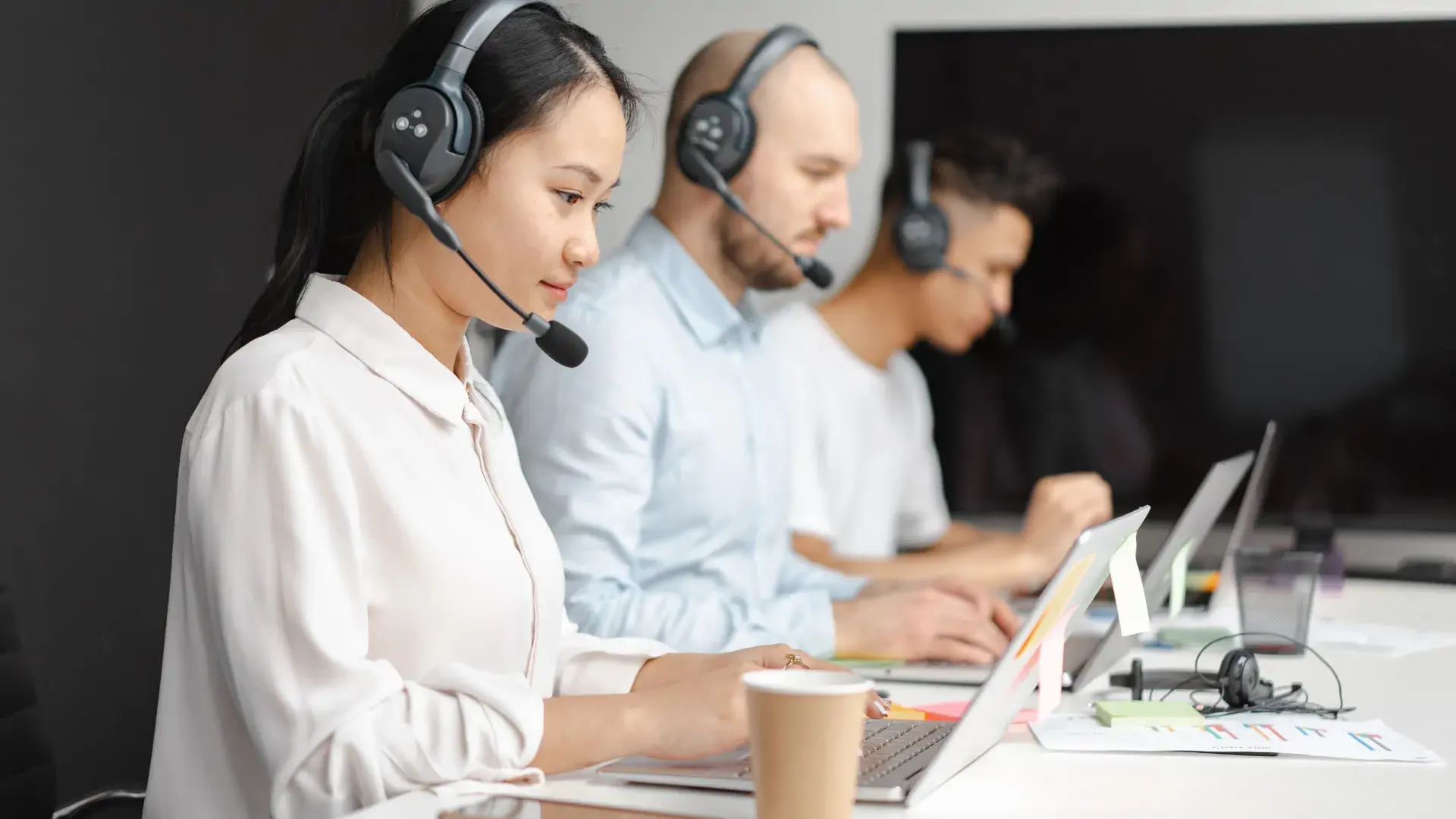 sales-communication-conversion-customer-engagement-inbound-outbound-call-handling-objection-management-performance-monitoring